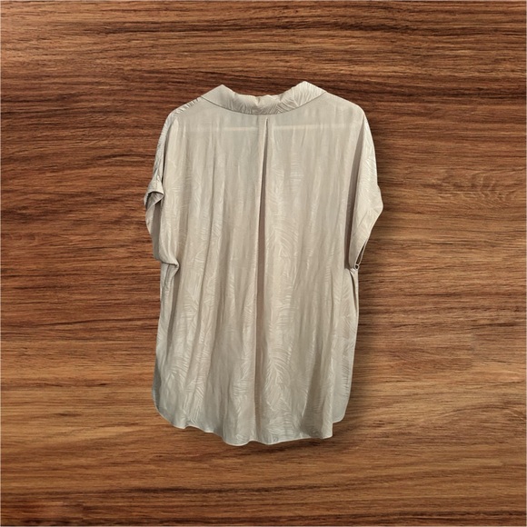 NWOT Rachel Roy Light Tan Blouse XL - Picture 2 of 3